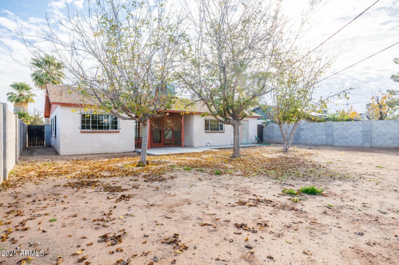 1729 N Lehmberg - Back Left