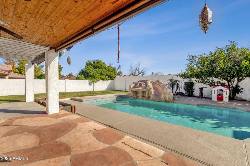 33-web-or-mls-89-n-riata-st