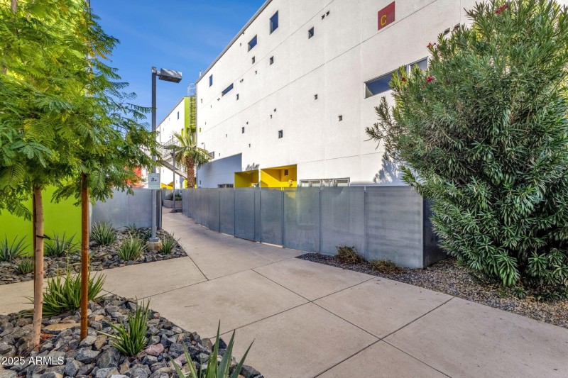 3-web-or-mls-1111-w-university-dr-3011