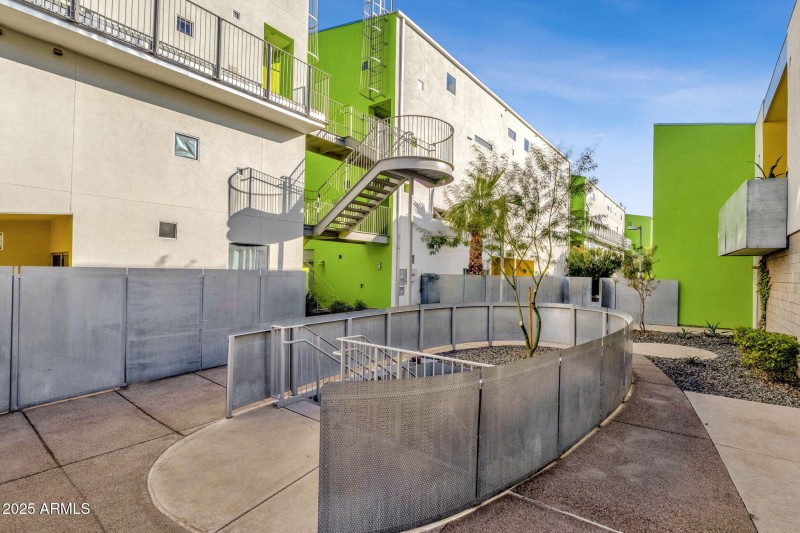 5-web-or-mls-1111-w-university-dr-3011