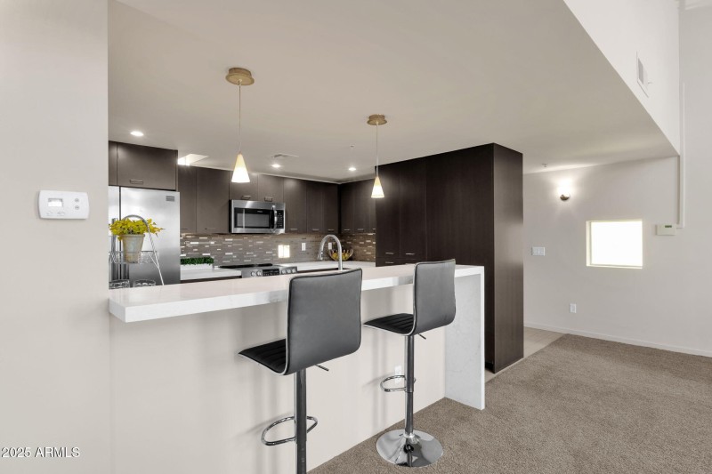 11-web-or-mls-1111-w-university-dr-3011