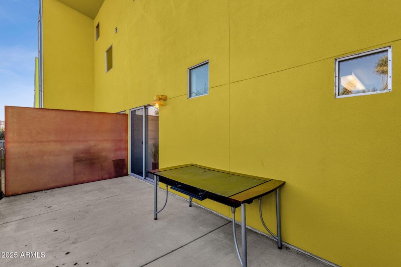 35-web-or-mls-1111-w-university-dr-3011