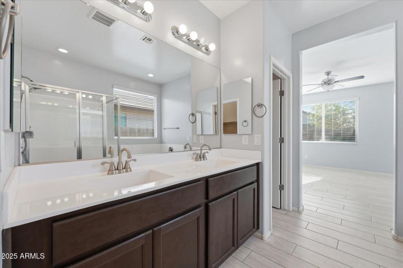 18-018-primary-bathroom