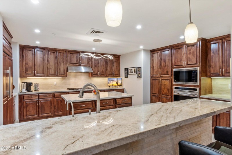 Quartzite Countertops