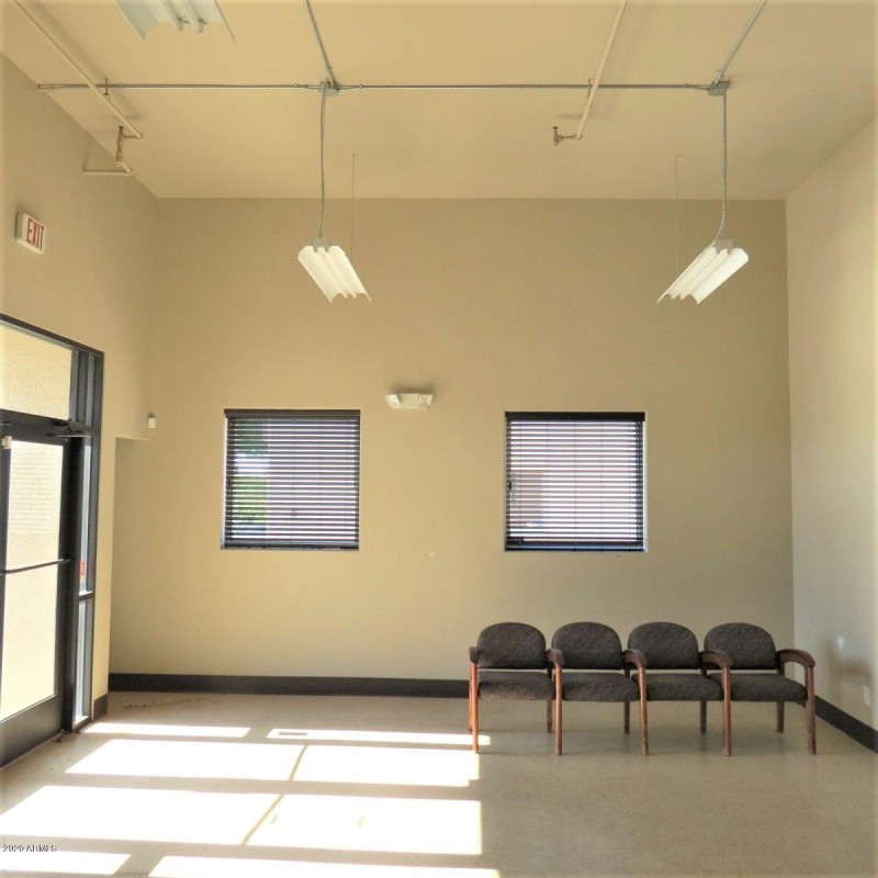 Private entrence confrence/class room