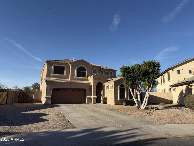 Exterior view 2 with rv gate