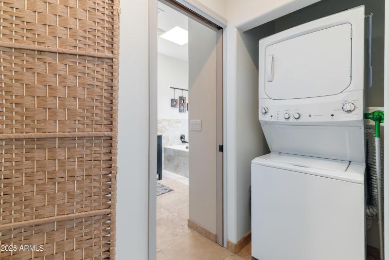 Stackable w/d casita