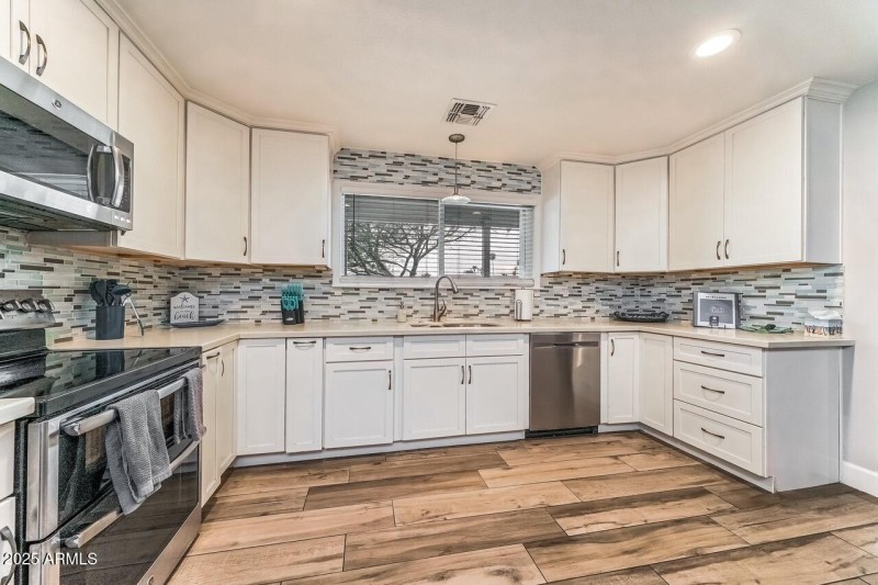 597997026_10161952149512854_133424900273