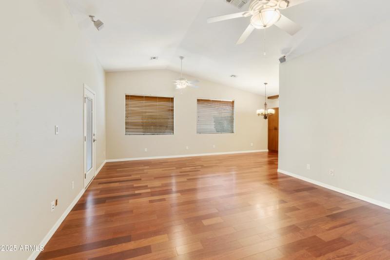 4300 E Cassia Ln Gilbert AZ-print-009-04