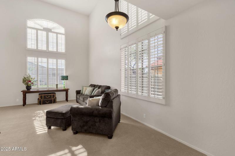 11-web-or-mls-1678-e-rawhide-st