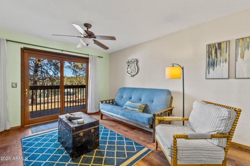 2665 N Valley View Rd Unit 10121-8