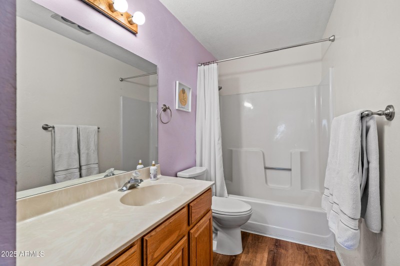 2665 N Valley View Rd Unit 10121-19