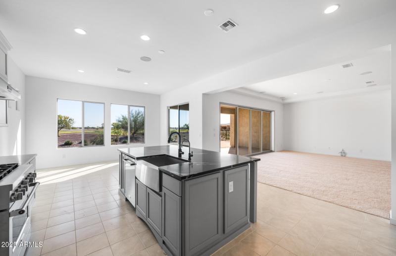 Kitchen/Cafe/Gathering Room