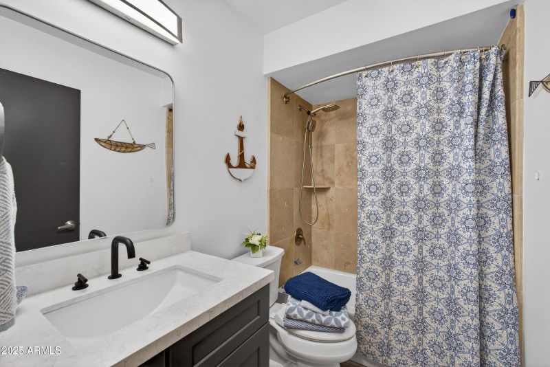 Updated Hall Bathroom