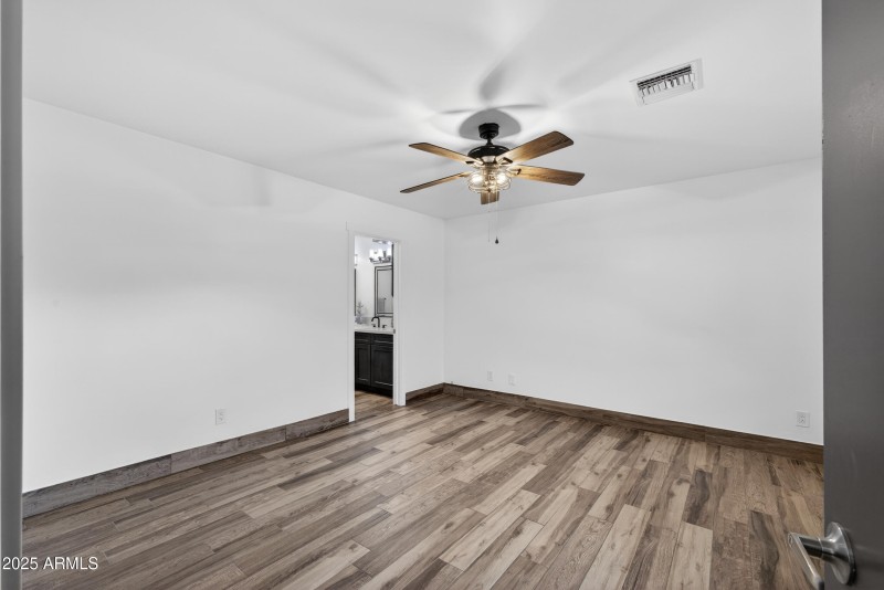 Bedroom with Ensuite Bathroom