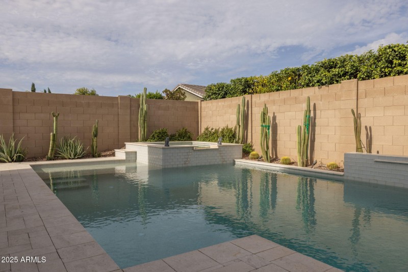 41-web-or-mls-2858 E Spring Wheat Ct, Gi