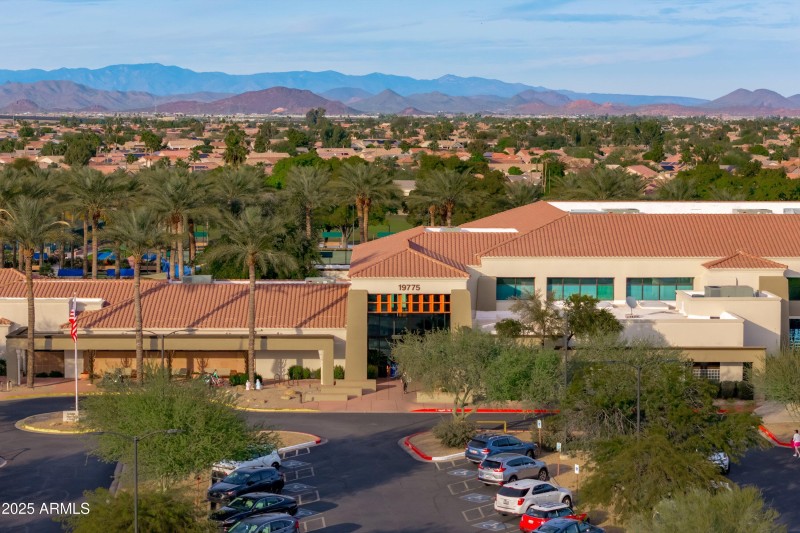 Clubhouse and Amenities