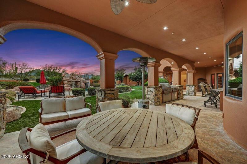 Patio Dining Main Level