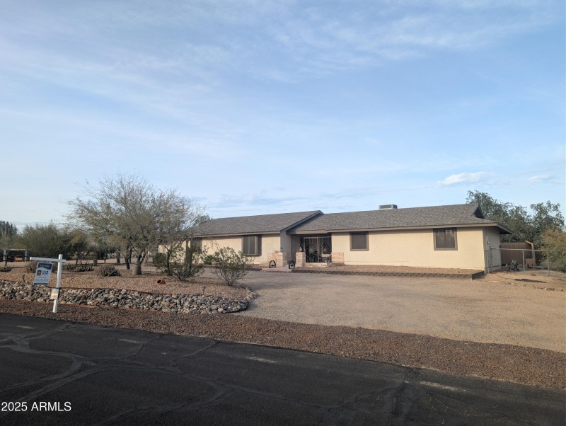 PXL_20251230_225712864