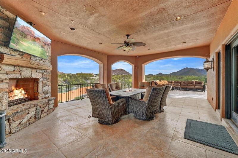 Balcony Dining/Firplace