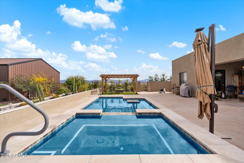 Brand New Pebble Tec Pool & Spa