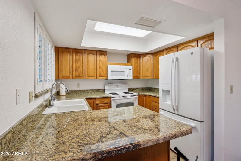 13-web-or-mls-W Avenida De Amigos Cir-S3