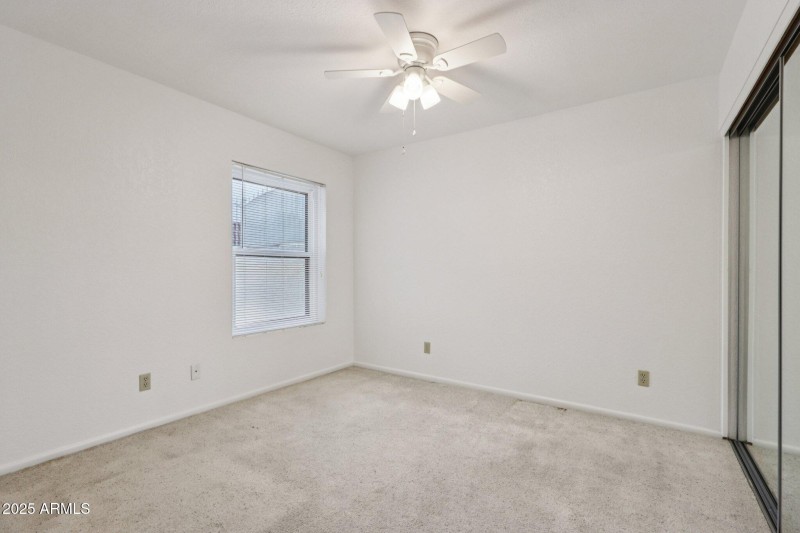 19-web-or-mls-W Avenida De Amigos Cir-S3