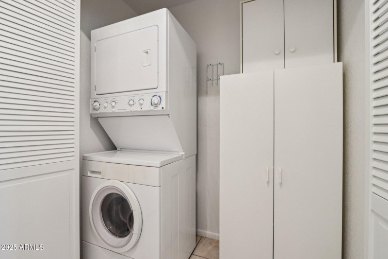 22-web-or-mls-W Avenida De Amigos Cir-S3