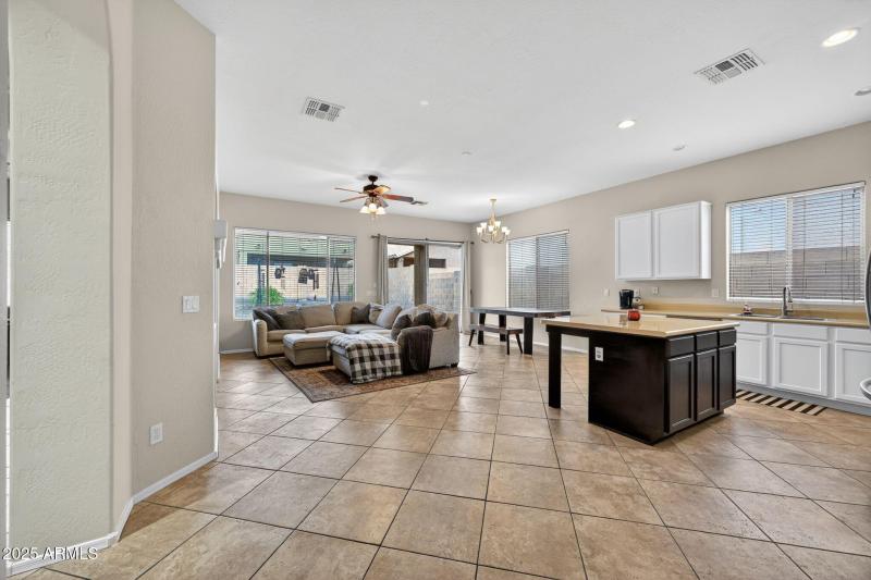 18_3022_W_Redwood_Ln_Phoenix_AZ_85045-Ki