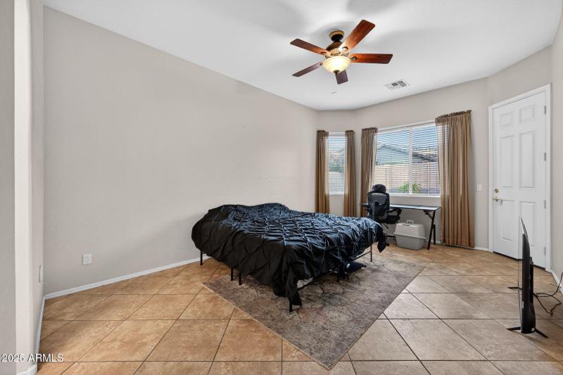 23_3022_W_Redwood_Ln_Phoenix_AZ_85045-Be