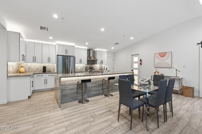 13_7719_E_Rovey_Ave13_mls