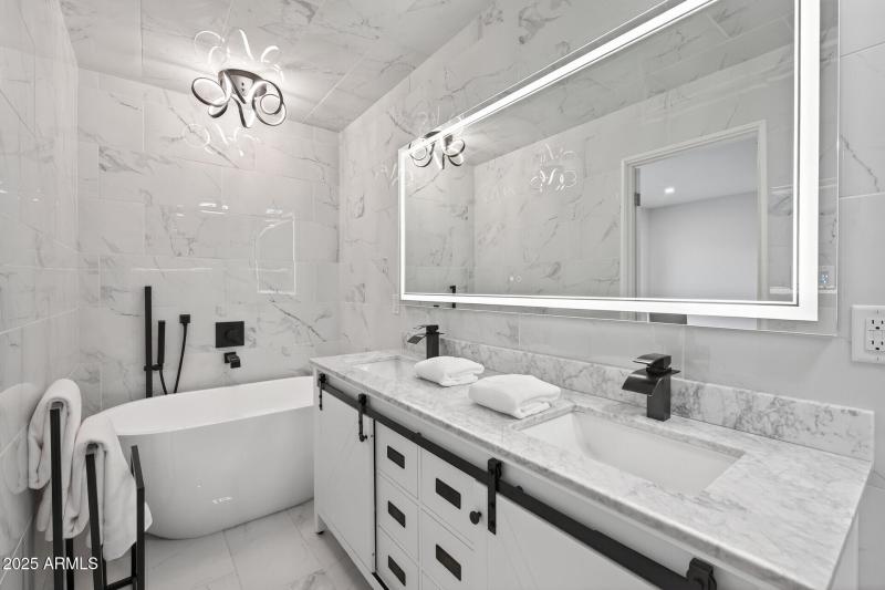 34_7719_E_Rovey_Ave34_mls