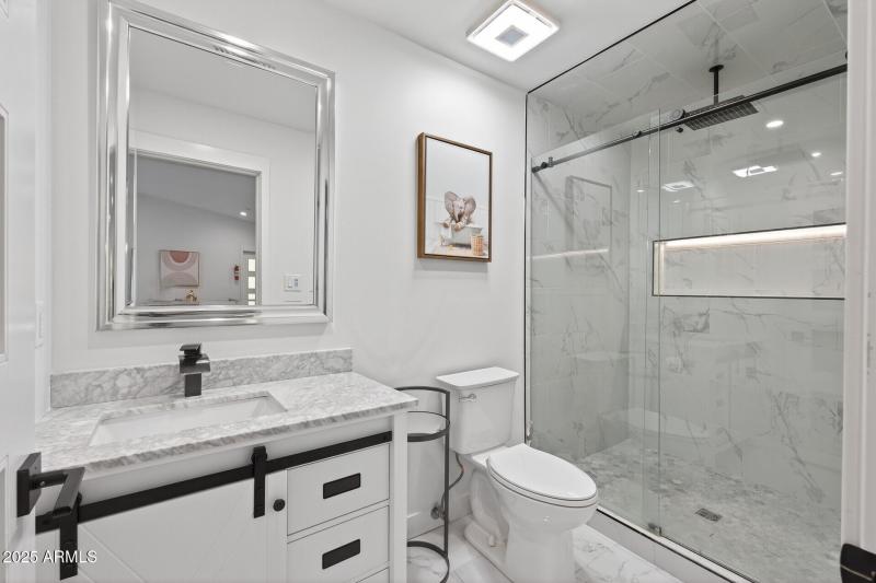 42_7719_E_Rovey_Ave42_mls