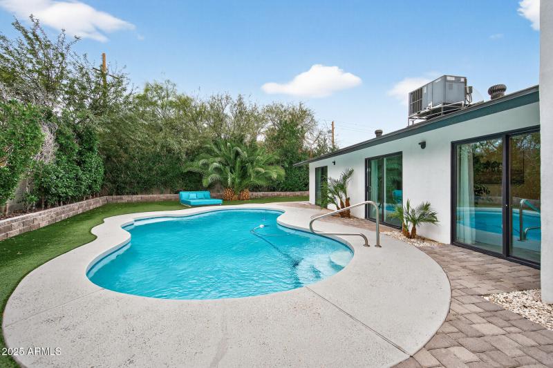 49_7719_E_Rovey_Ave49_mls