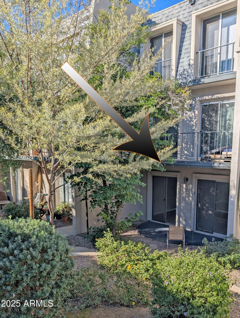 courtyard facing patio