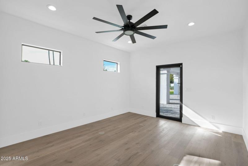 23-web-or-mls-P1415075