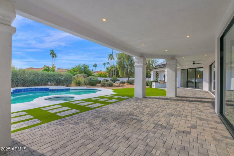 64-web-or-mls-P1415183