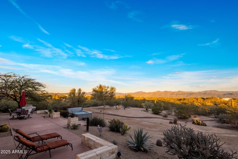 26 BACK YARD WITH HOT TUB