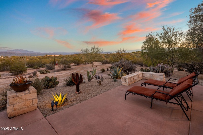 29A BACK PATIO VIEWS