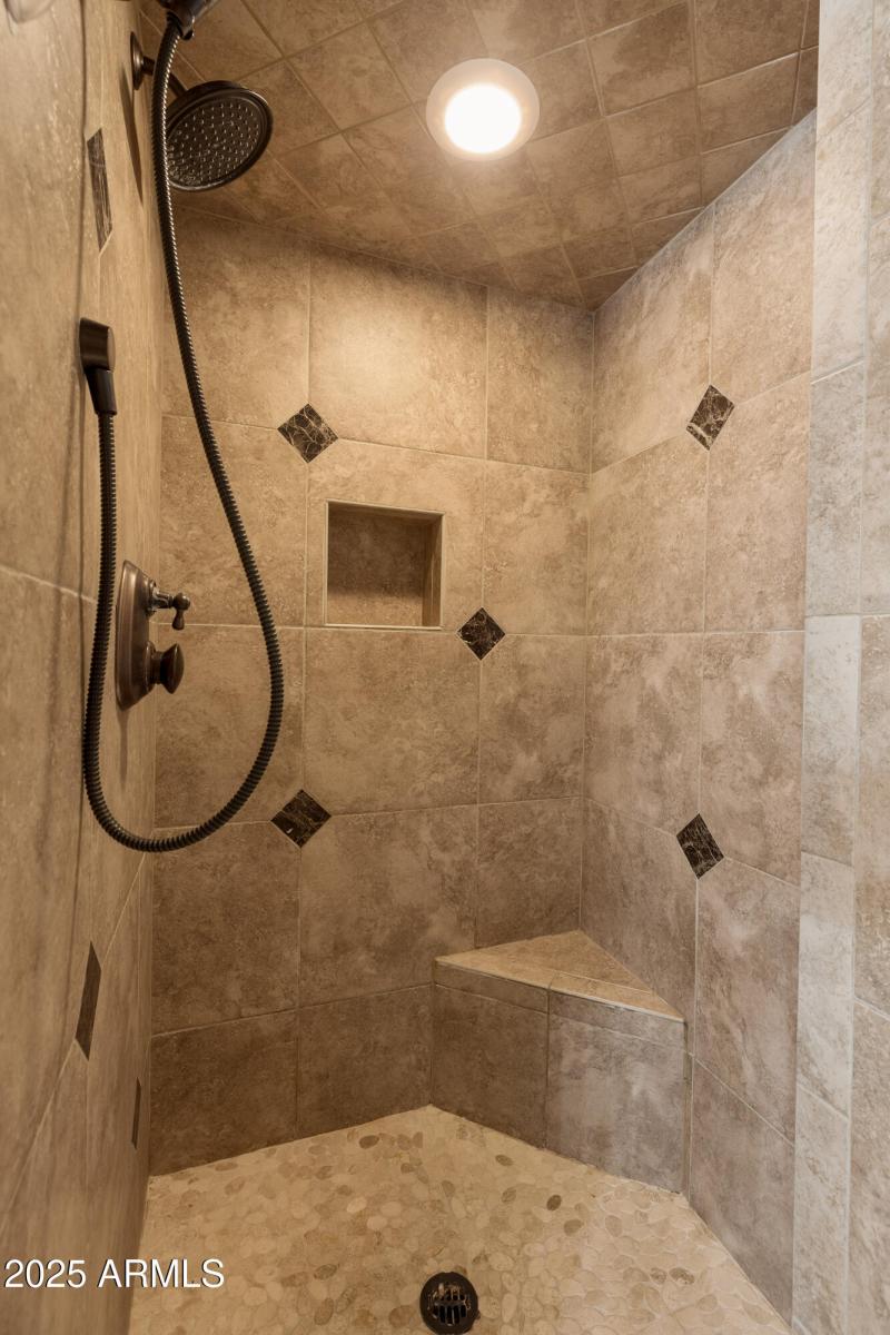 7199 E RIDGEVIEW Place 101