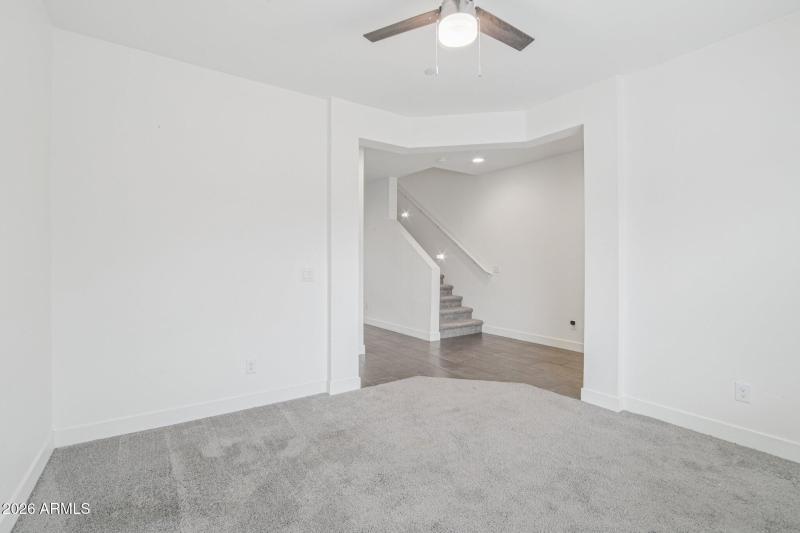 15-web-or-mls-N 212th Ave-S0201-015