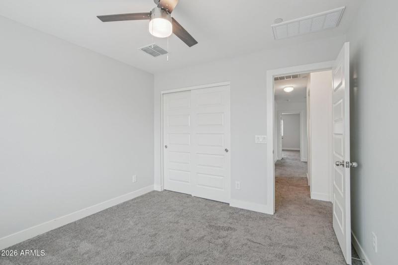 30-web-or-mls-N 212th Ave-S0201-030