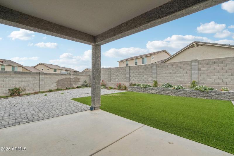 32-web-or-mls-N 212th Ave-S0201-032