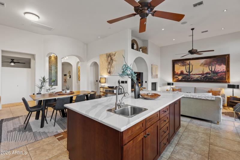 7199 E RIDGEVIEW Place 101