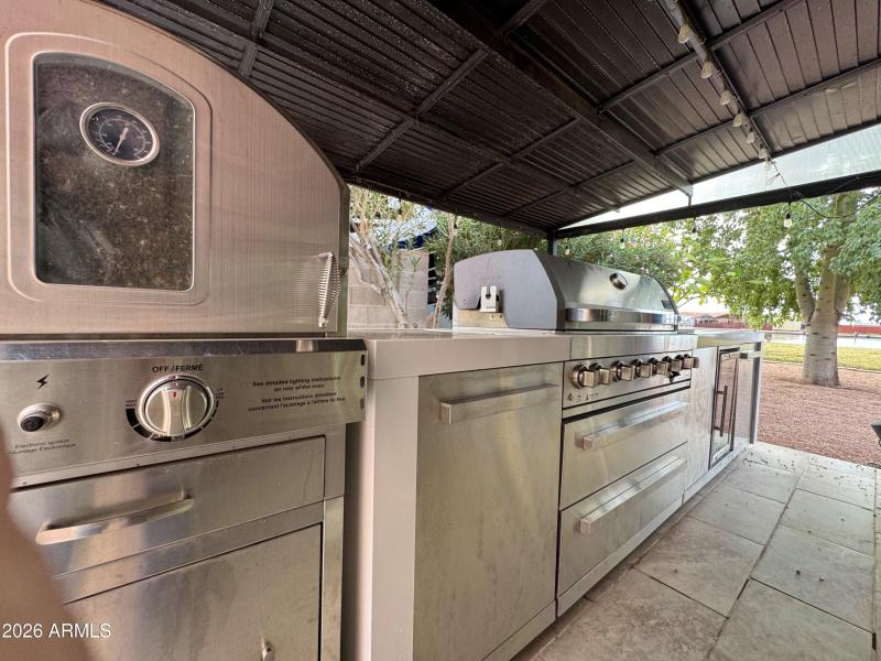 Outdoor kitchen