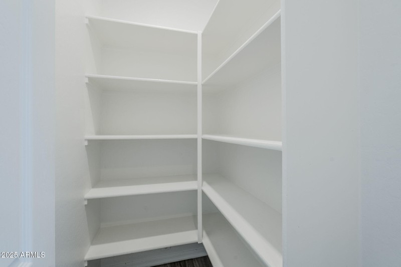 23-web-or-mls-Chevelon-23