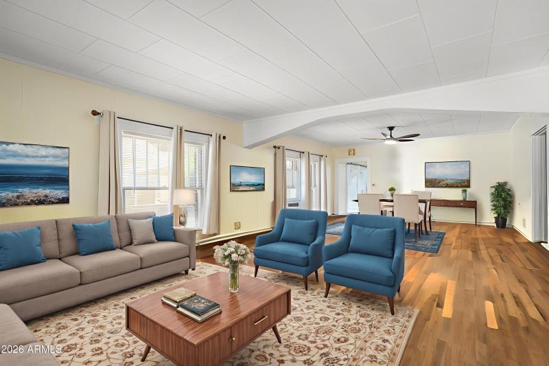 IMG_0527 - Living Room - Standard - 2