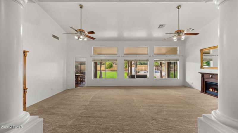 6-web-or-mls-Great Room3