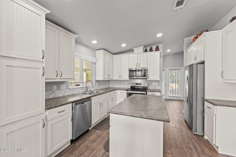 Kitchen (2)