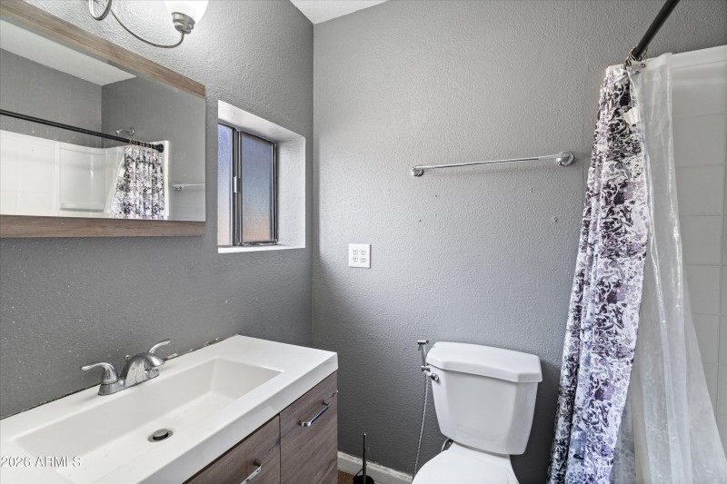 15-Primary Bathroom